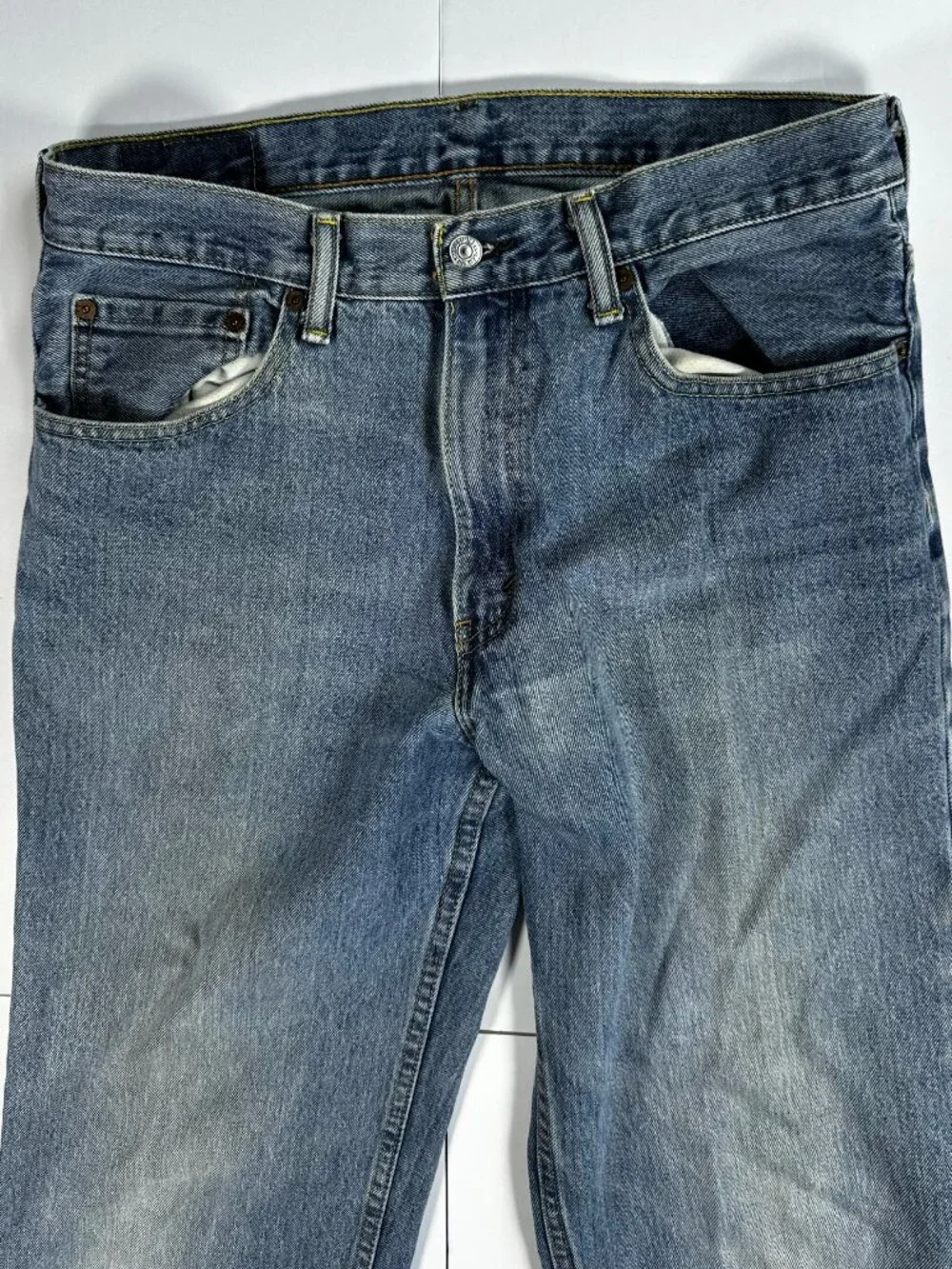 Levis levi 550